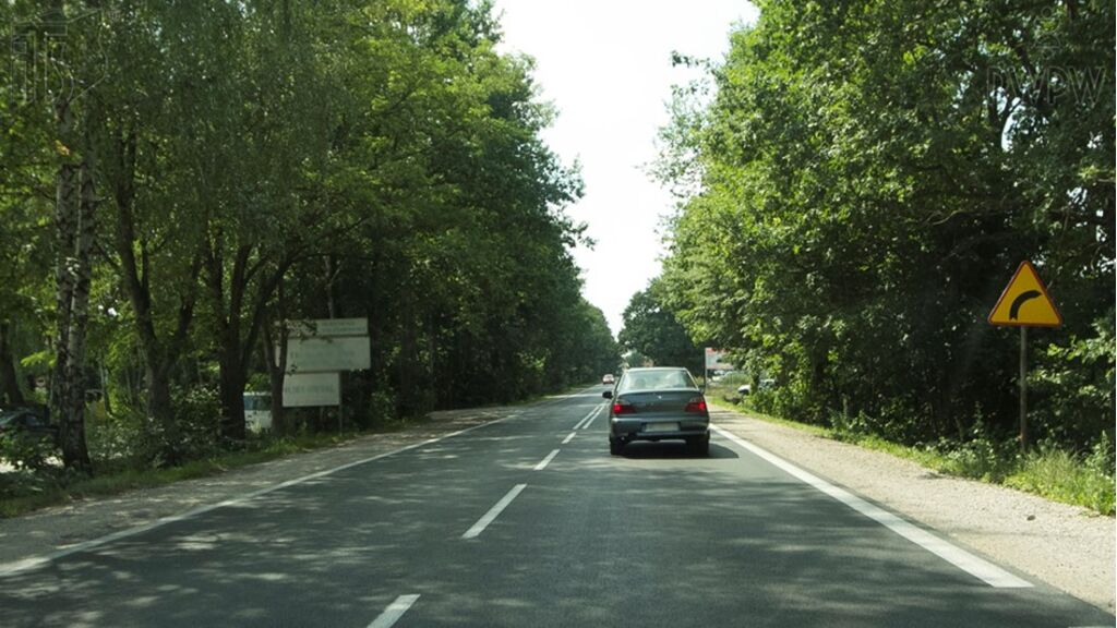 Czy w tej sytuacji, przy zachowaniu szczególnej ostrożności wolno Ci rozpocząć  wyprzedzanie poprzedzającego pojazdu ?