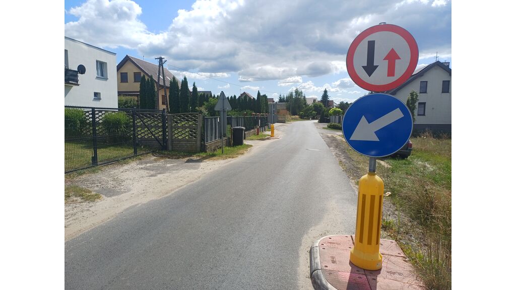 Czy ten znak oznacza, że masz pierwszeństwo przed pojazdem nadjeżdżającym z przeciwnej strony?