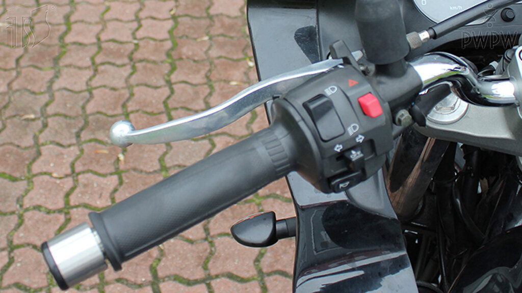 Co się może stać podczas ruszania z miejsca, jeżeli zbyt szybko puścisz sprzęgło?