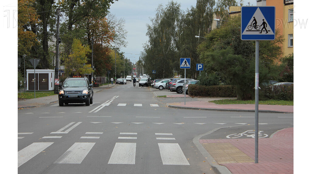 Czy jazda motorowerem po znakach poziomych może być niebezpieczna?