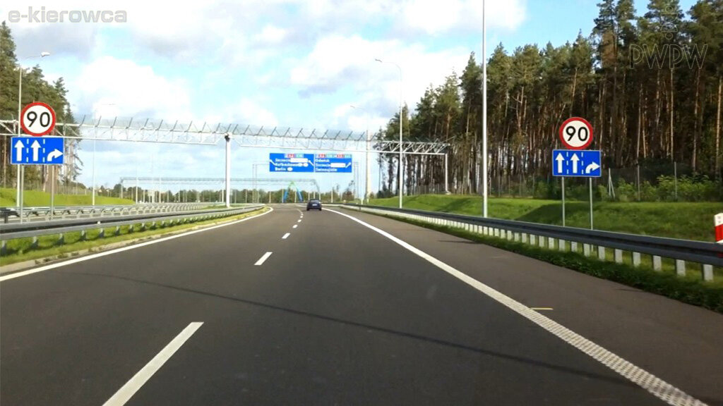 Kierujesz samochodem ciężarowym o dopuszczalnej masie całkowitej powyżej 3,5 t poza obszarem zabudowanym. Ile wynosi maksymalna dopuszczalna prędkość jazdy za widocznym znakiem zakazu?